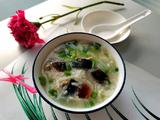 皮蛋蔬菜粥