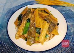 腐竹烧鲳鱼的做法图解13