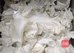 蒜末黄豆酱白菜的做法图解1