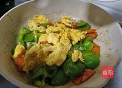 蚝油菜椒炒鸡蛋的做法图解6