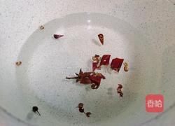 黑豆香菇小油菜的做法图解2