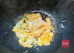 海鲜菇炒鸡蛋的做法图解6