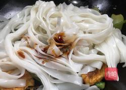 鸡蛋炒河粉的做法图解8
