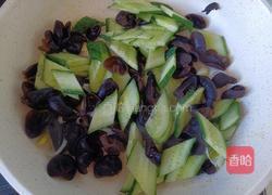 黄瓜木耳炒鸡蛋的做法图解8