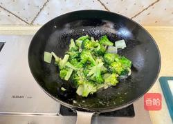 清炒西兰花的做法图解11