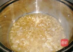 牛肉蔬菜炒通心粉的做法图解3