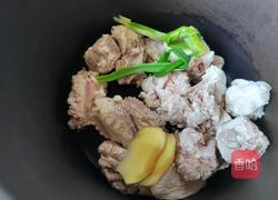 大补排骨汤的做法图解2