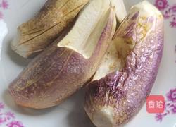 泼油茄子的做法图解1