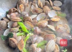 超简单的青椒蒜炒花甲的做法图解7