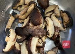 香菇炒猪肉的做法图解2
