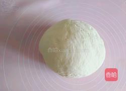 蘑菇豆沙包的做法图解1