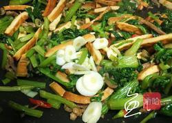 芹菜炒香干的做法图解10