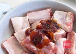 板栗排骨焖饭的做法图解1