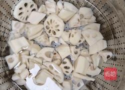 糖醋藕丁的做法图解1
