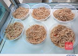 哈尼秘制酸笋鸡脚的做法图解1