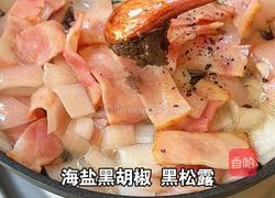 奶油蘑菇培根三明治的做法图解3
