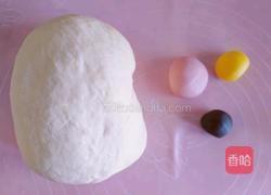 小兔子豆沙包的做法图解1