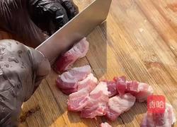 加拿大红鱼烧肉的做法图解4