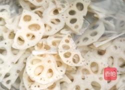 凉拌藕片的做法图解1