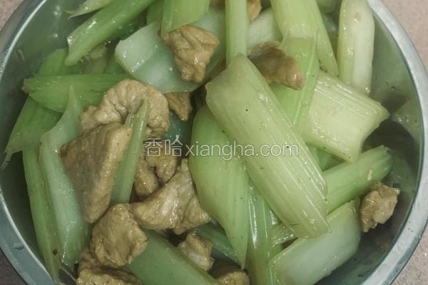 家常翠芹炒肉片