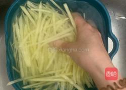 炒酸辣土豆丝的做法图解3