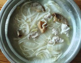 早餐瘦肉面条[图]